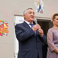Юрий Бобрышев назвал одну из лучших гимназий Великого Новгорода